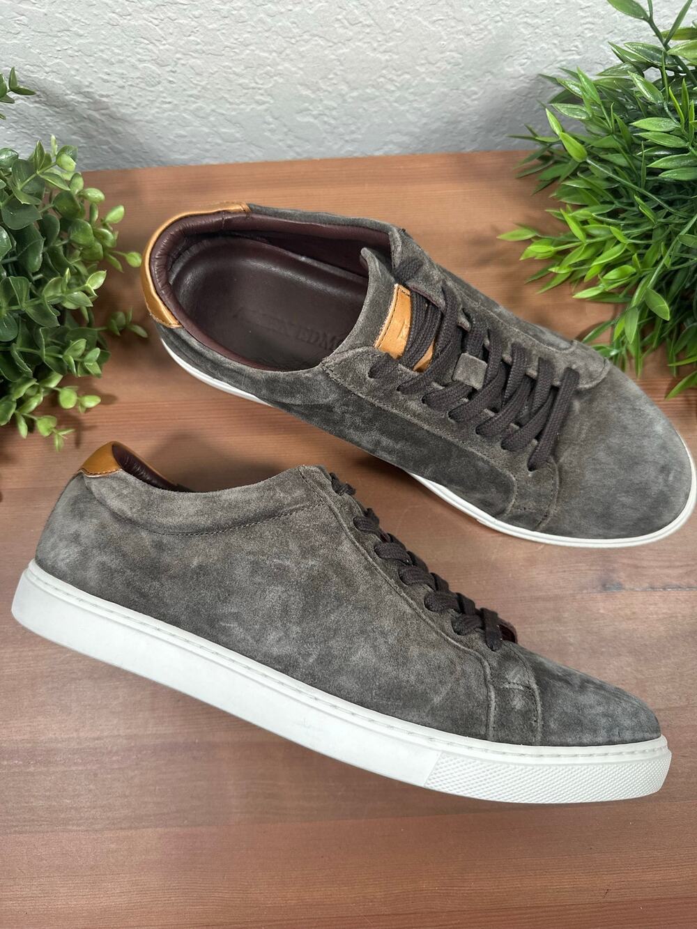 Allen Edmonds Men's Courtside Grey  Suede Leather Sneakers Size 9.5